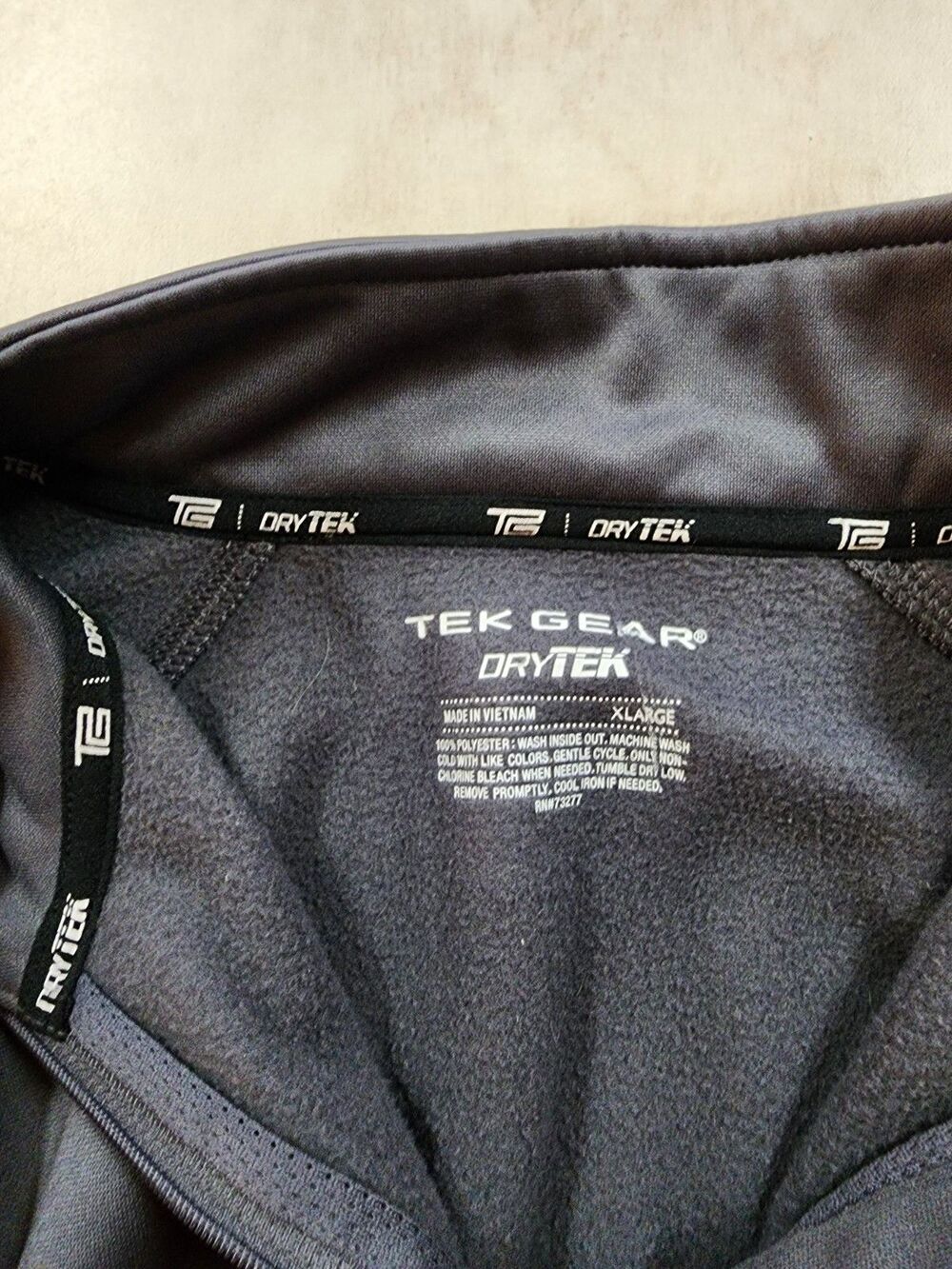 Tek Gear DryTek Men's Gray Quarter Zip Wicking Pullover Long Sleeve Size XL